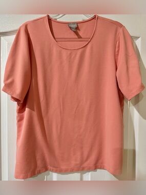 Chico's Coral Short Sleeve Top XL (3) Scoop Neck
